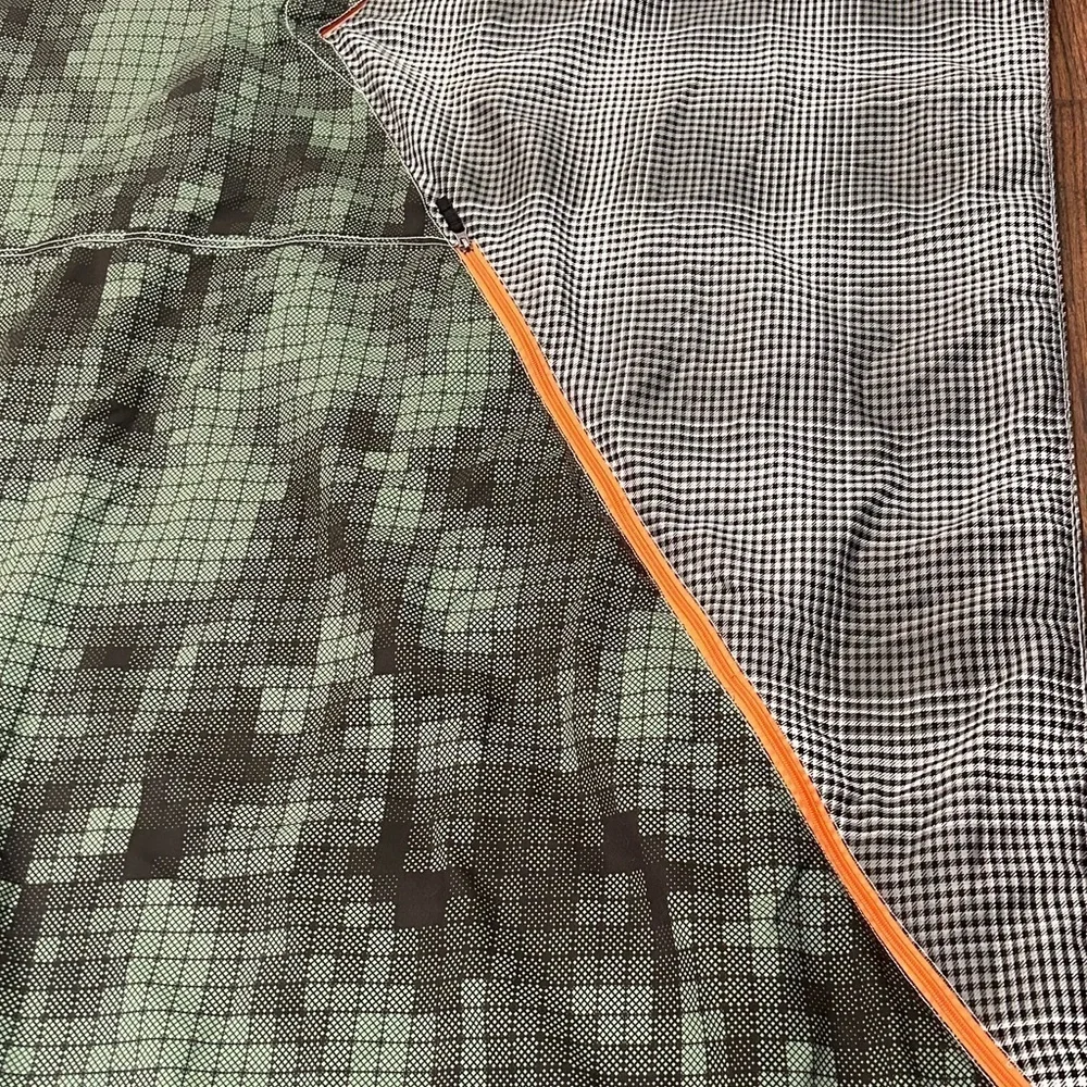 PBteen/Burton Collection Snowboard Jacket Duvet Cover &‎ 2Shams-See Measurements